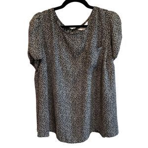 Lauren Conrad floral blouse with gathered sleeve